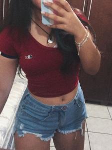 664871018: Chica busca chico en Barcelona