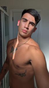 Chico busca chica en Sevilla: 