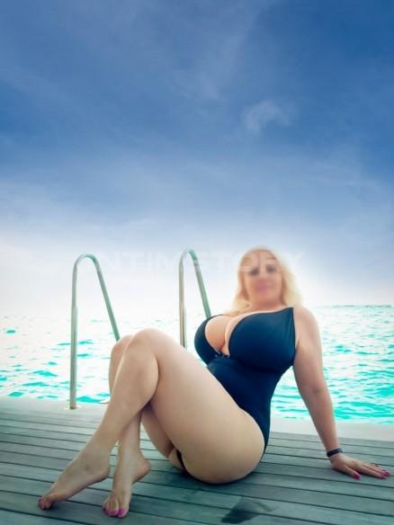 614257030: Chica busca chico en Barcelona