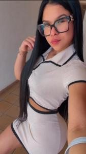 613348086: Chica busca chico en Málaga