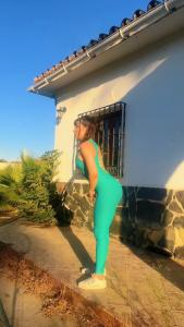 614285992: Chica busca chico en Málaga