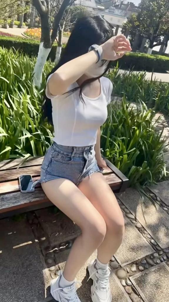 Chica busca chico en Sevilla: 