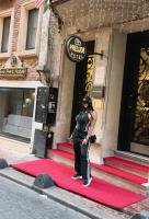 665365487: Chica busca chico en Barcelona