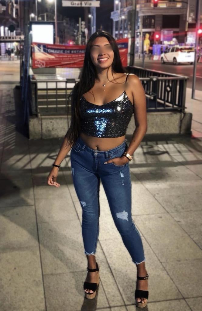 Chica busca chico en La Coruña: Chica busca chico