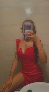 631129028: Chica busca chico en Barcelona