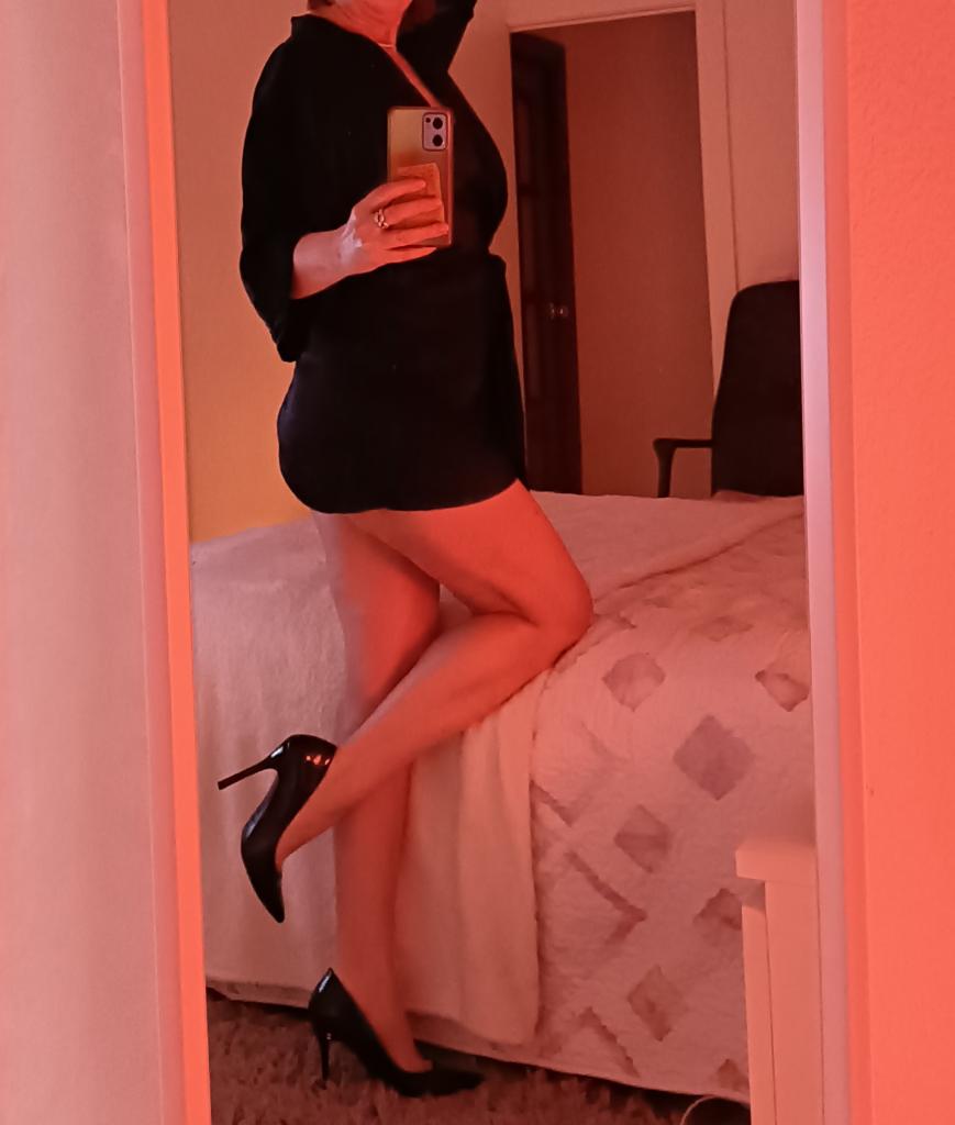 Chica busca chico en Granada: Chica busca chico