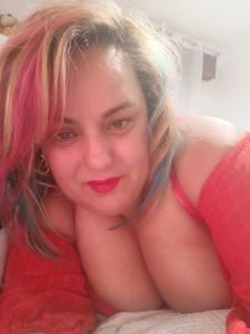 695463331: Chica busca chico en Pontevedra