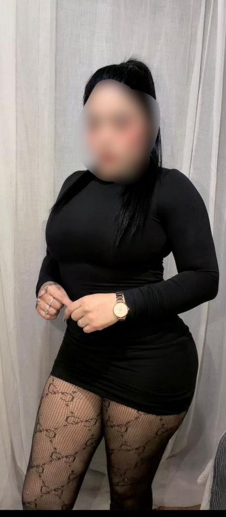 Chica busca chico en Tarragona: Chica busca chico