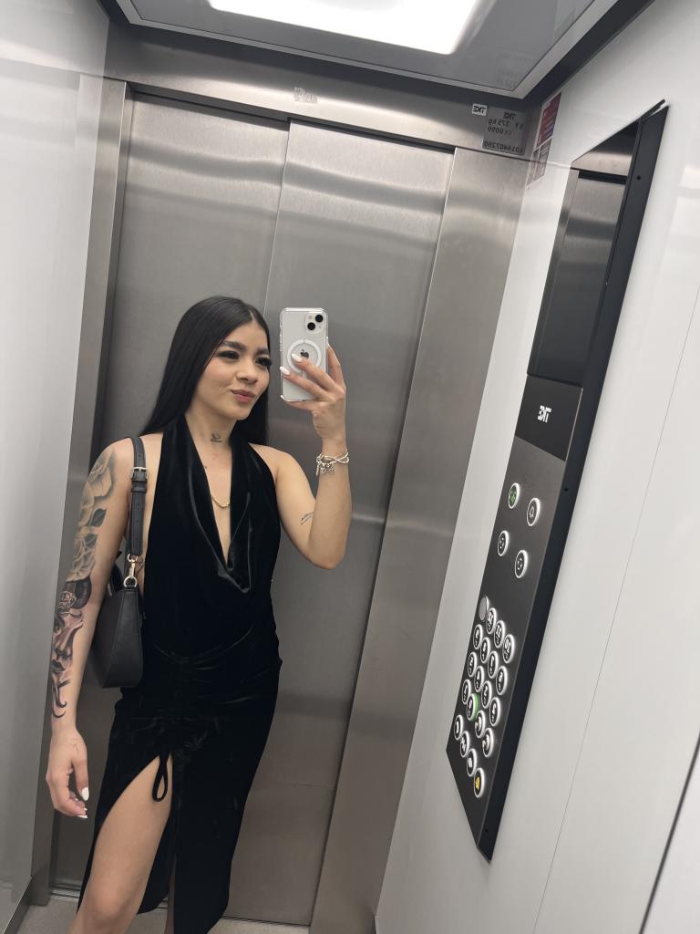 Chica busca chico en Valencia: Chica busca chico