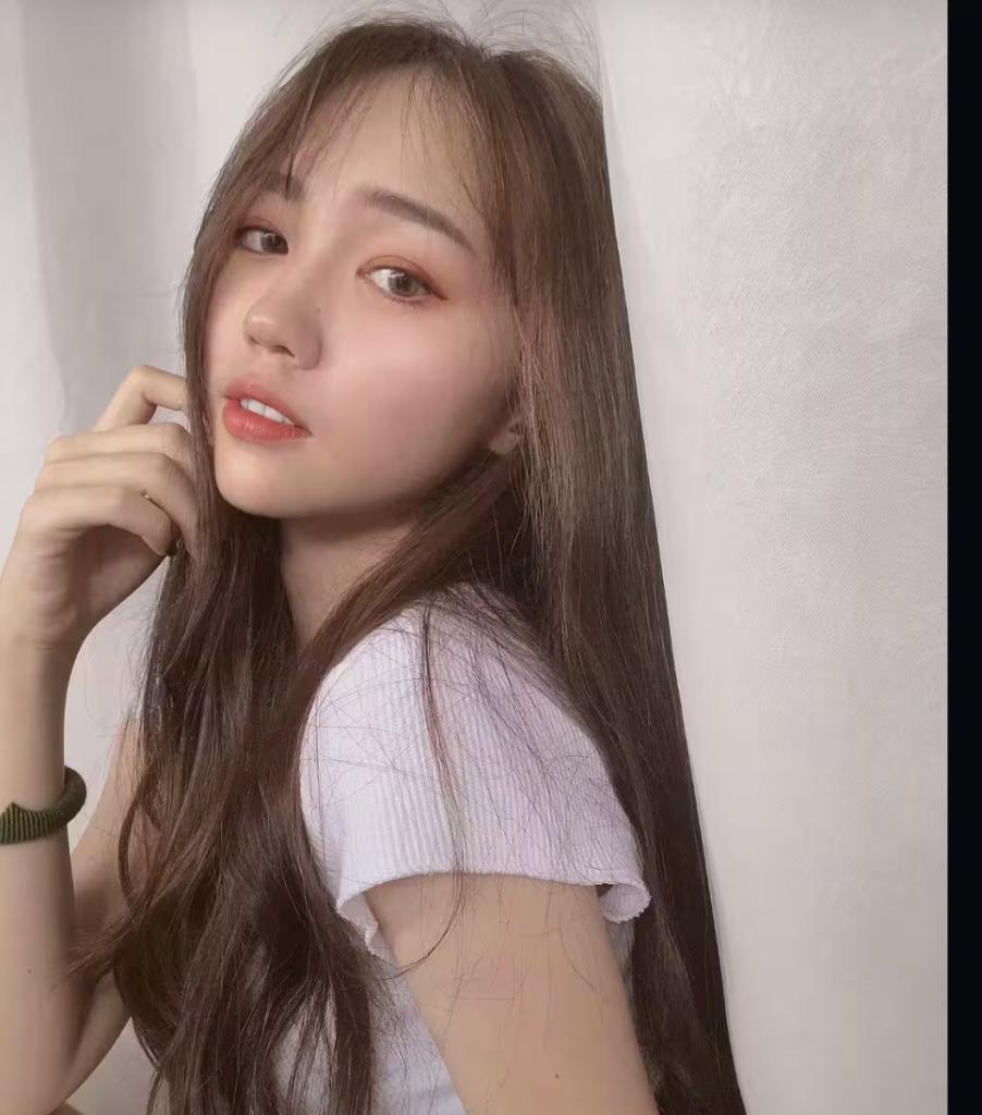 Chica busca chico en Valencia: Chica busca chico