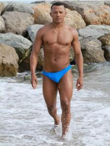 674966448: Chico busca chica en Pontevedra