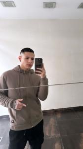 662632064: Chico busca chica en Valencia