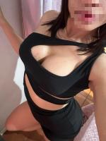663927327: Chica busca chico en Sevilla
