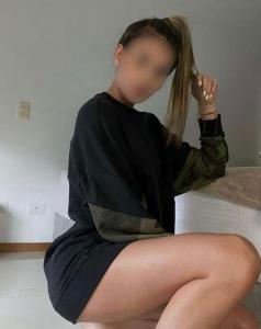 670526686: Chica busca chico en Gerona