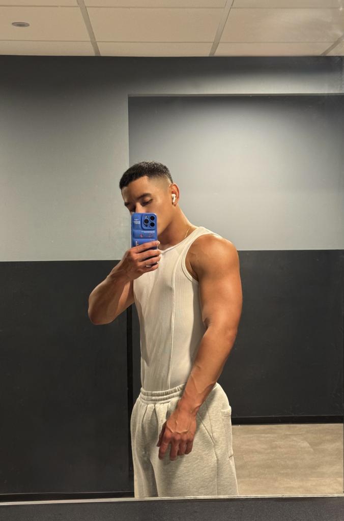 Chico busca chica en Valencia: 