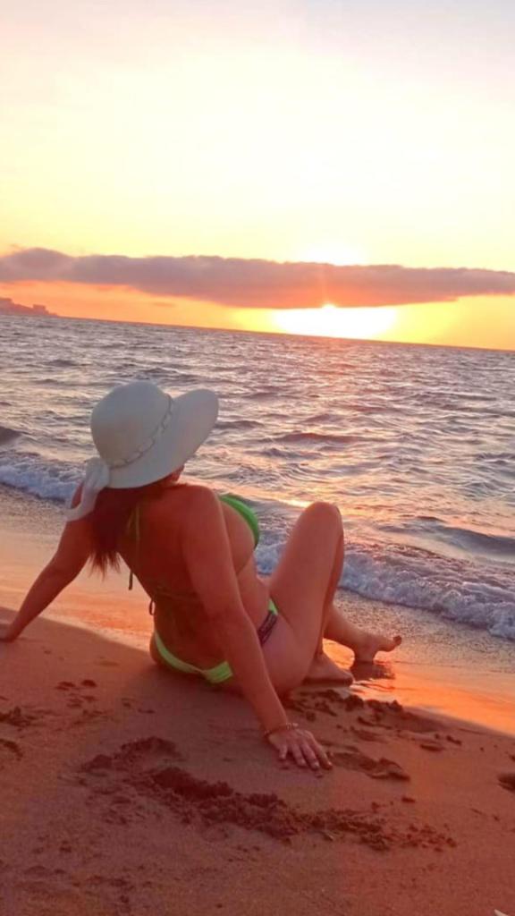 613944750: Chica busca chico en Málaga