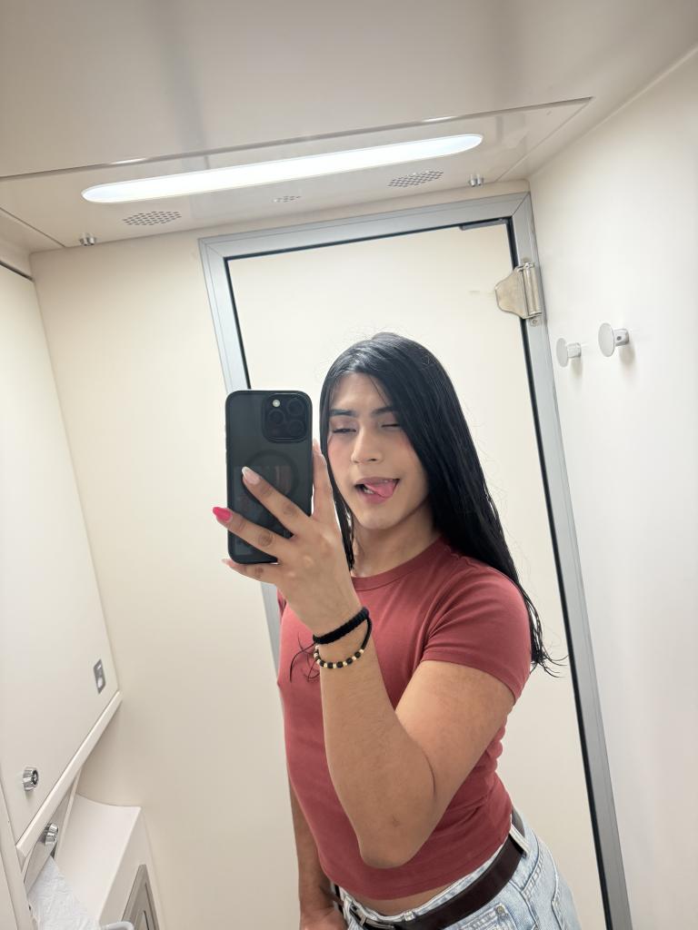 624343386: Transexual en Pontevedra