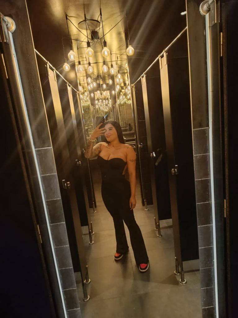 613900849: Chica busca chico en Cantabria