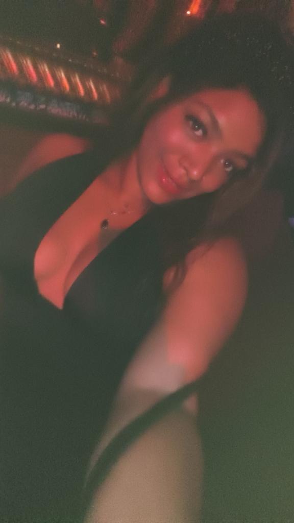 Chica busca chico en Tenerife: 