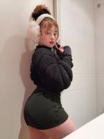667798069: Chica busca chico en Madrid