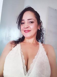 643495530: Chica busca chico en Albacete