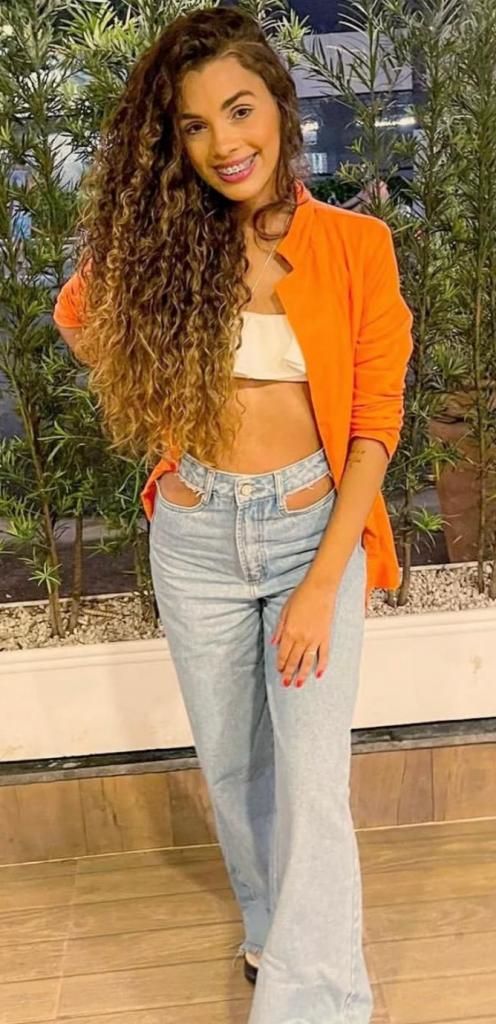 617068390: Chica busca chico en Alicante