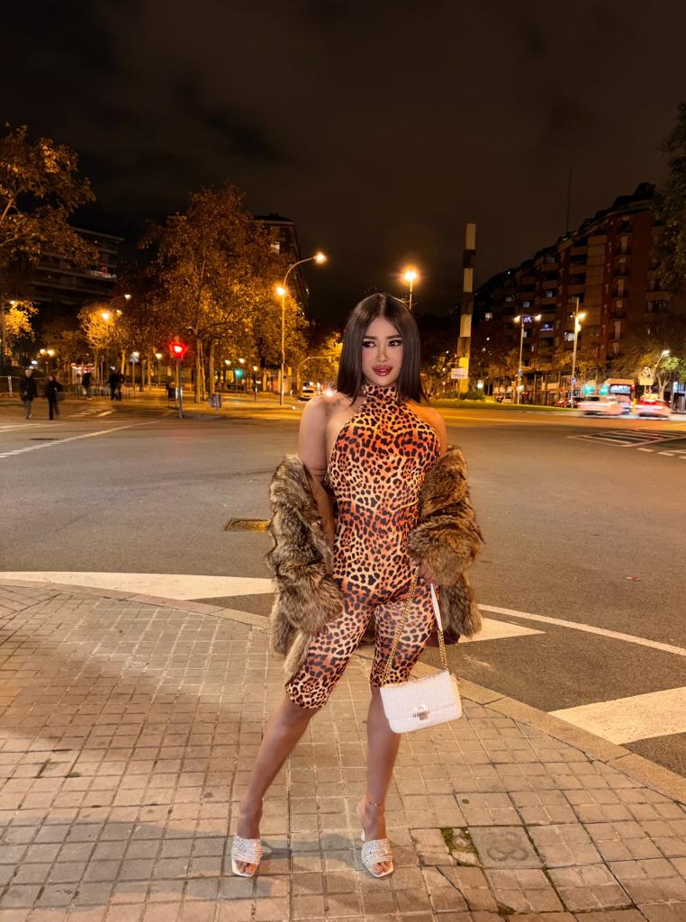 673384681: Travesti en Gerona