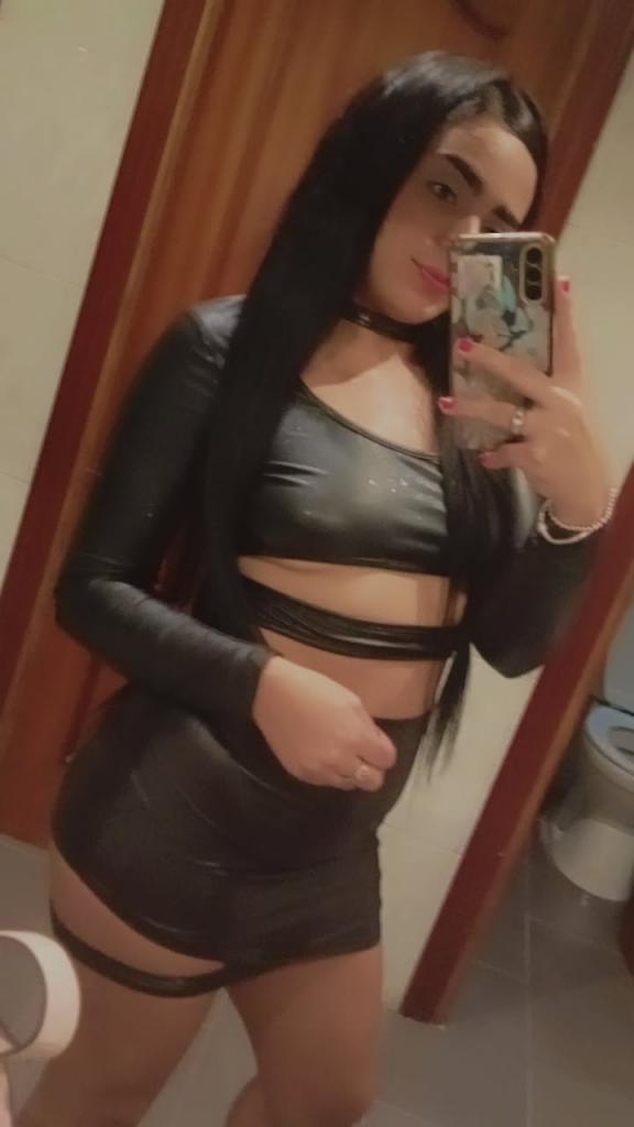 607917376: Chica busca chico en Murcia