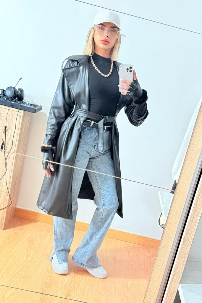 607212118: Transexual en Cádiz