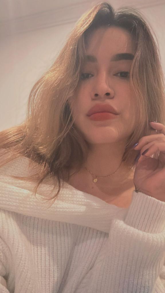 631623086: Chica busca chico en Barcelona