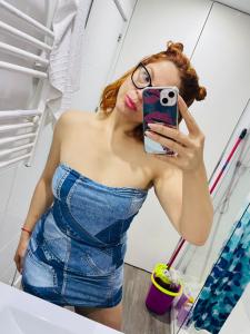 647658558: Chica busca chico en Madrid