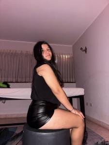 674690457: Chica busca chico en Madrid