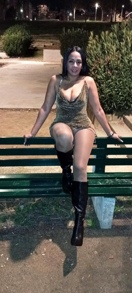 617892852: Chica busca chico en Barcelona