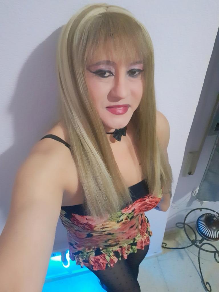 631197552: Transexual en Córdoba