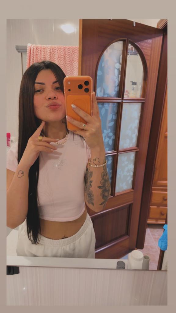 613850503: Chica busca chico en La Coruña