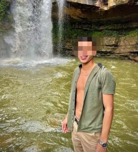 664669094: Chico busca chica en Lugo