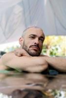 672036769: Chico busca chica en Barcelona