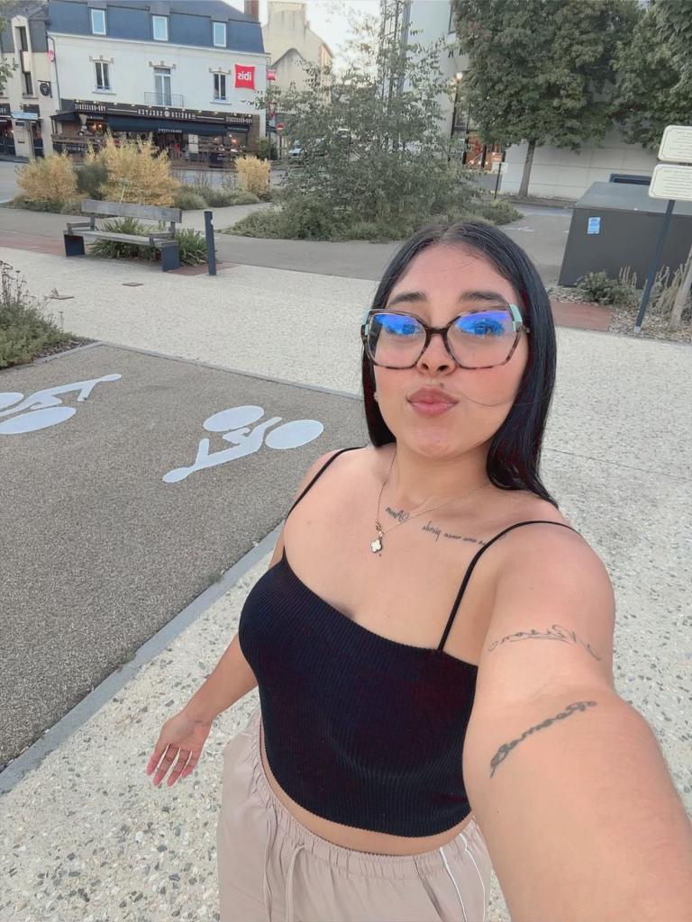 643265952: Chica busca chico en Asturias