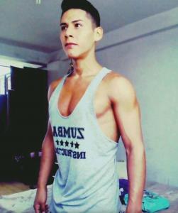 614040129: Chico busca chica en Sevilla