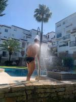 617162962: Chico busca chica en Málaga