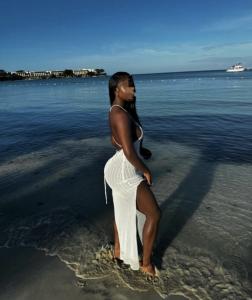 617071345: Chica busca chico en Zamora