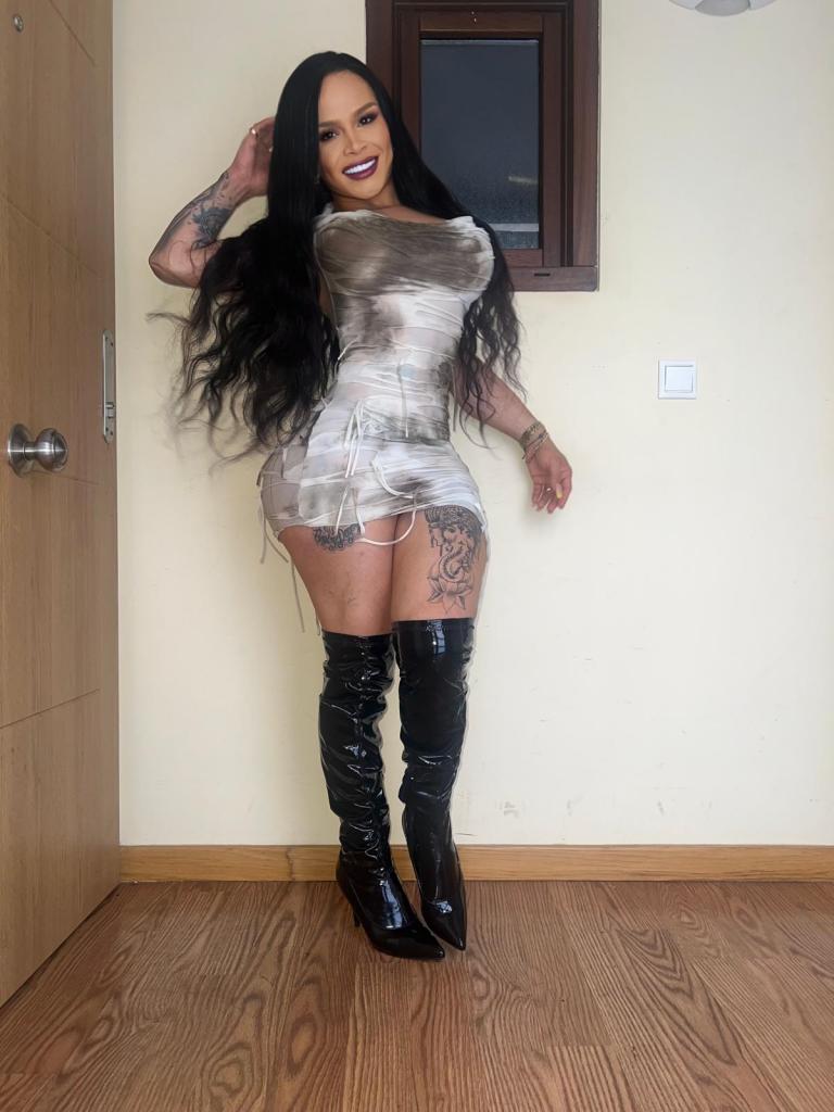 613183400: Travesti en Sevilla