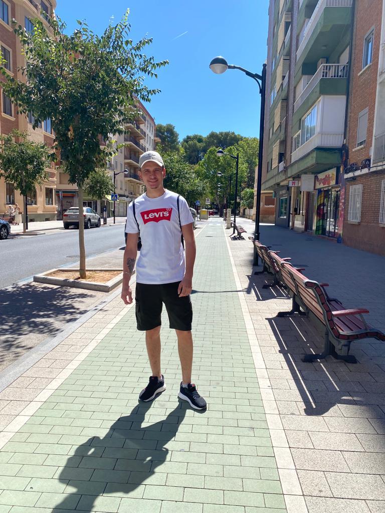 Chico busca chica en Albacete: 