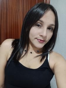667795050: Chica busca chico en Cádiz