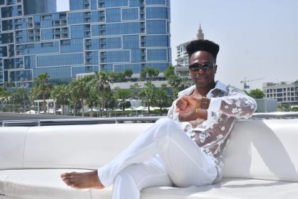 642438849: Chico busca chica en Valencia