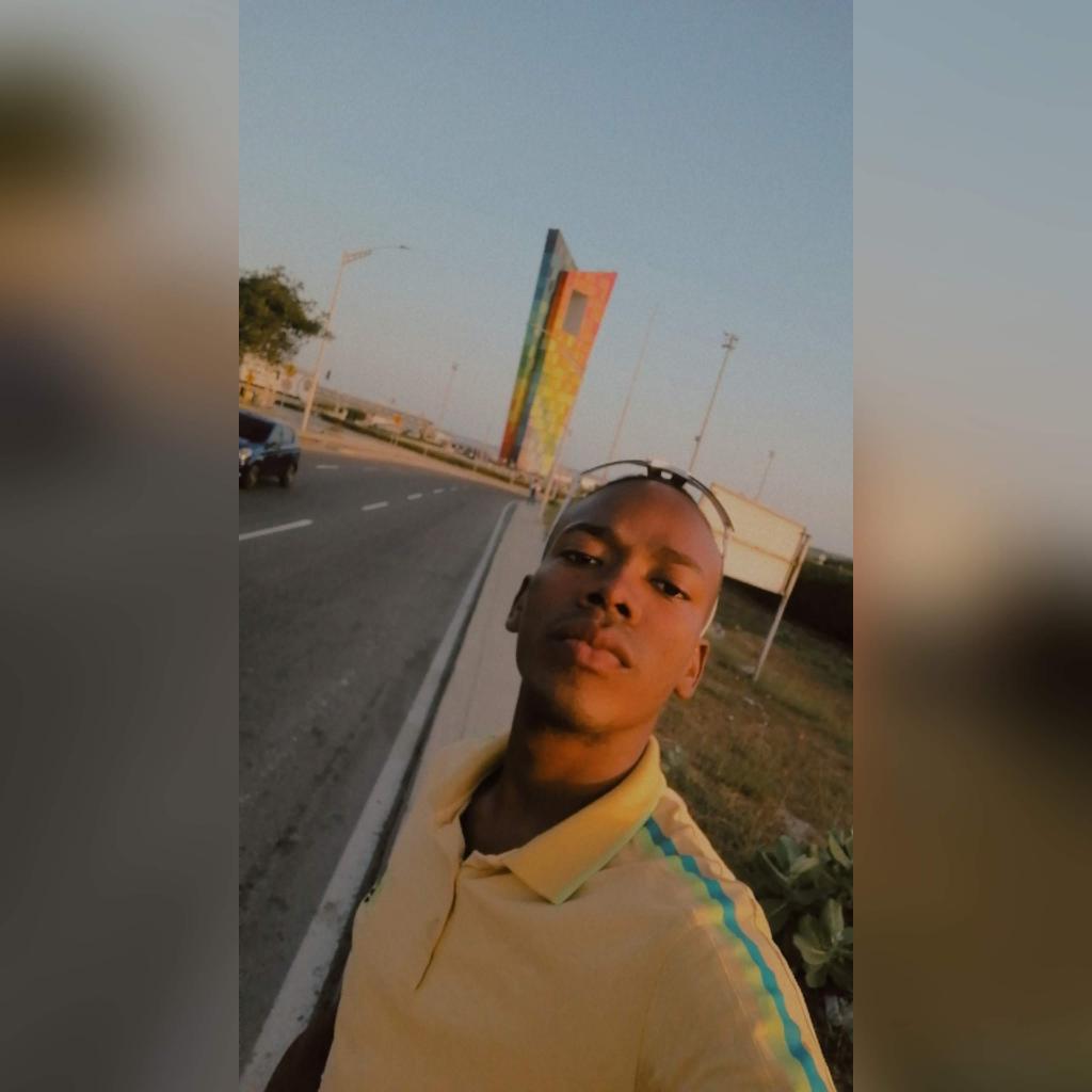 658769059: Chico busca chica en Málaga