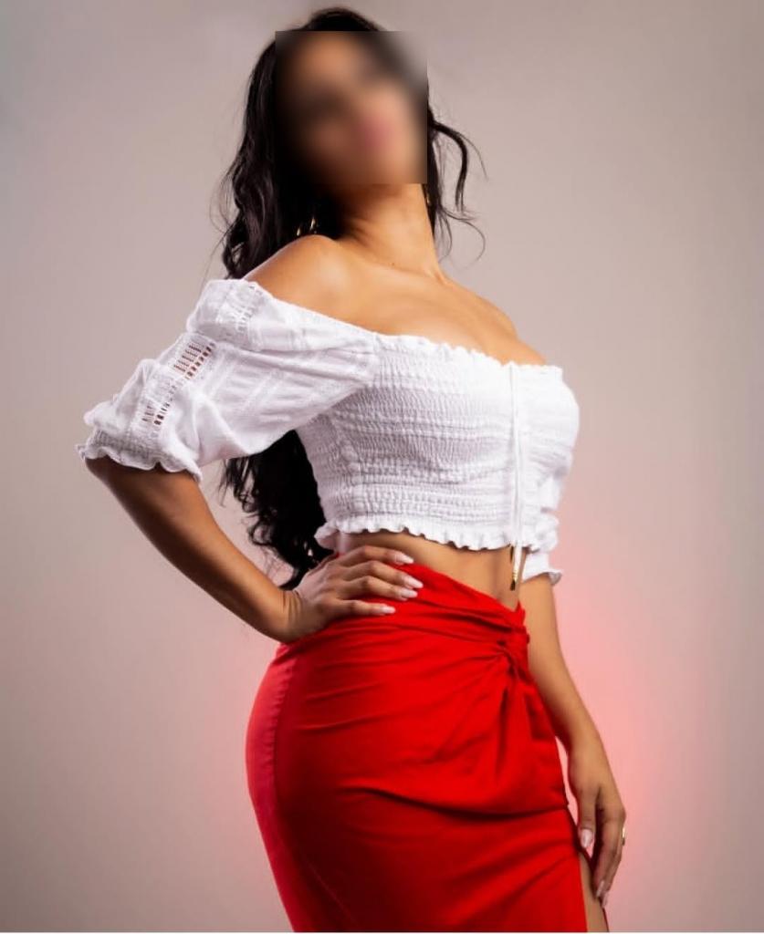 624702143: Chica busca chico en Madrid