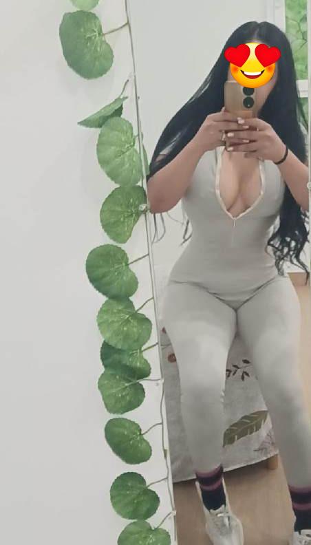 624907289: Chica busca chico en Madrid