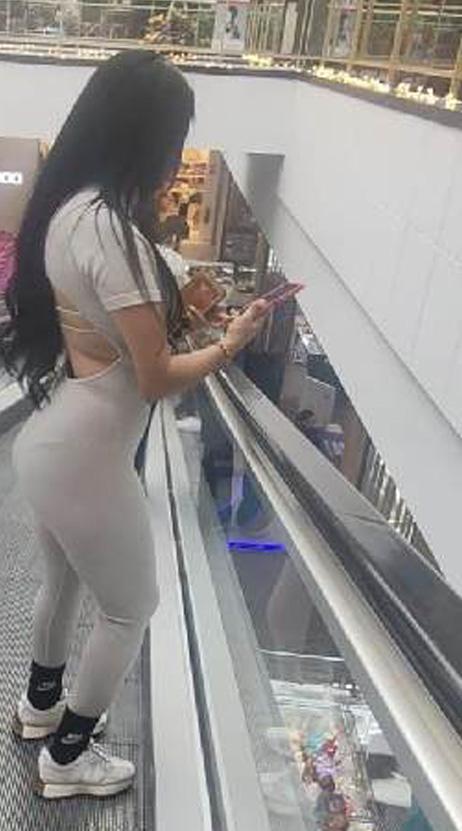 624746787: Chica busca chico en Madrid