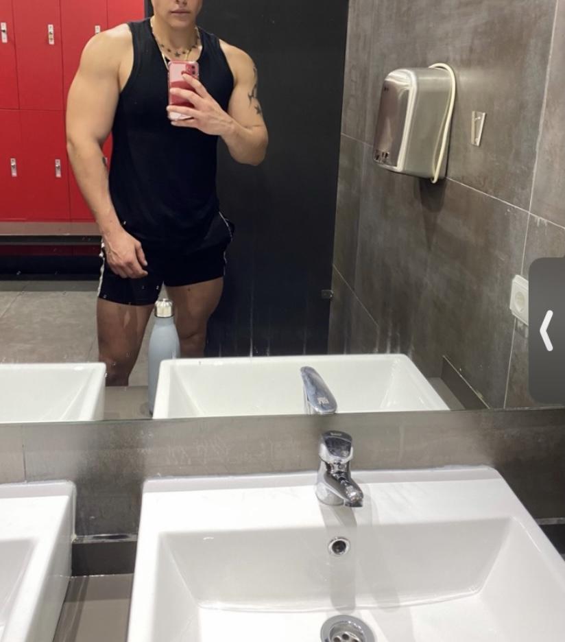 636457303: Chico busca chica en Badajoz